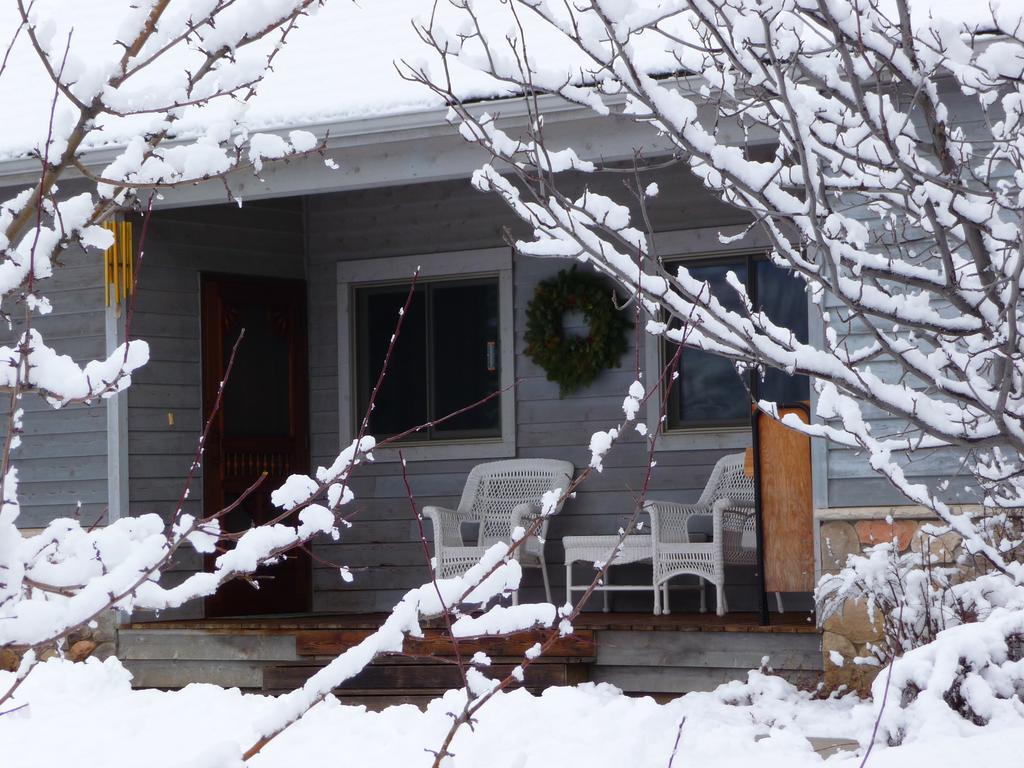 Idahome Bed And Breakfast Post Falls Exterior photo