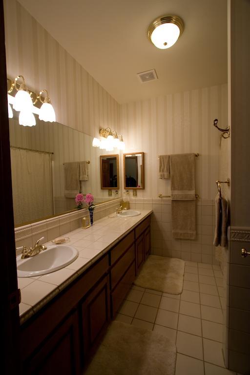 Idahome Bed And Breakfast Post Falls Room photo