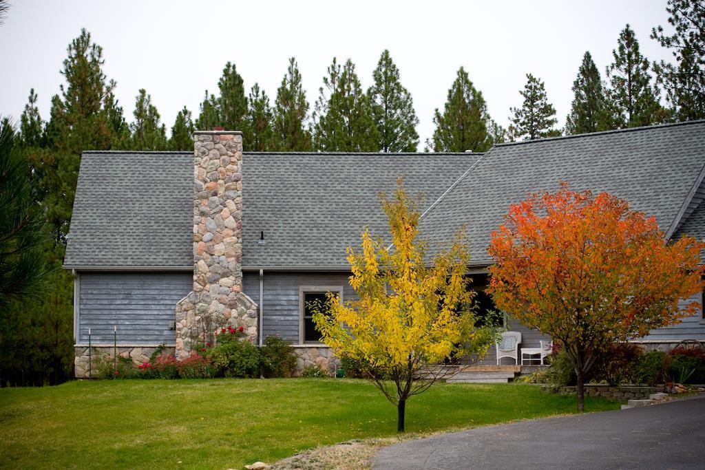 Idahome Bed And Breakfast Post Falls Exterior photo