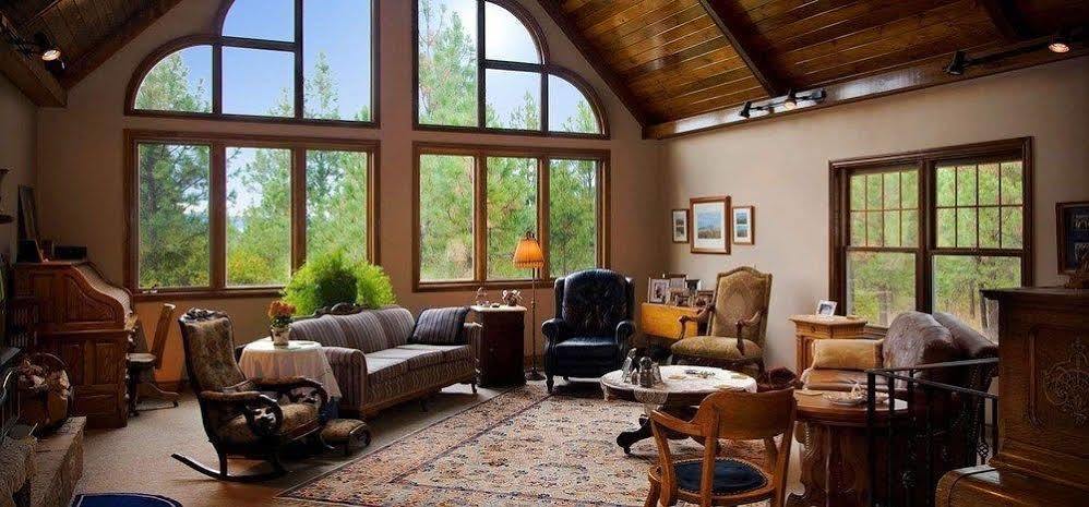 Idahome Bed And Breakfast Post Falls Exterior photo